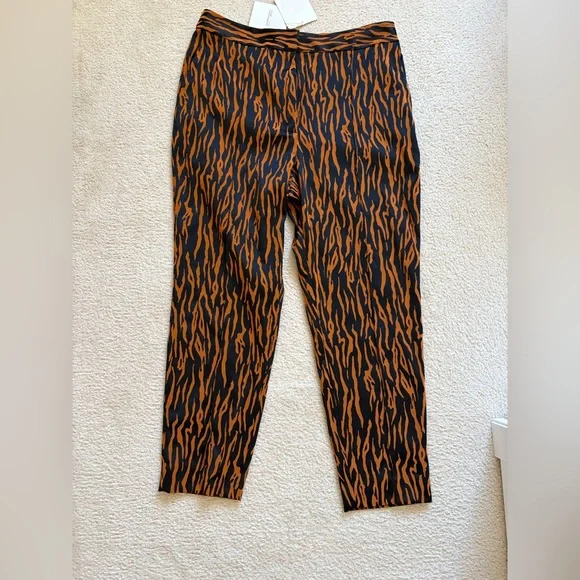 Diane von Furstenberg Sienna stretchy jacquard straight leg pants, sz 16 animal - Picture 2 of 10